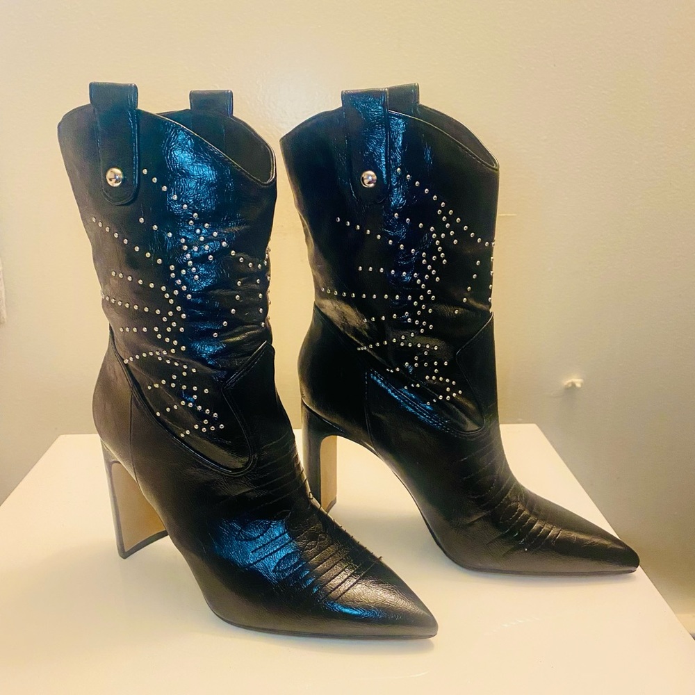 Jessica Simpson cowgirl style bootie